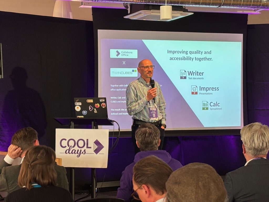 Michael Nissenbaum auf der Bühne der Cooldays von Collabora